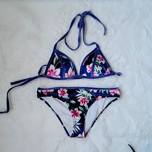 Floral bikini set 🌺